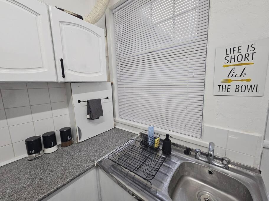 Apartment Harry Potter's Leavesden Retreat: Stylish 2-bed Serviced Sarratt